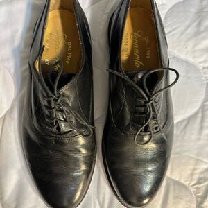 Leonardo Size 8.5 Black  Italian Handmade Dress Shoes Vintage